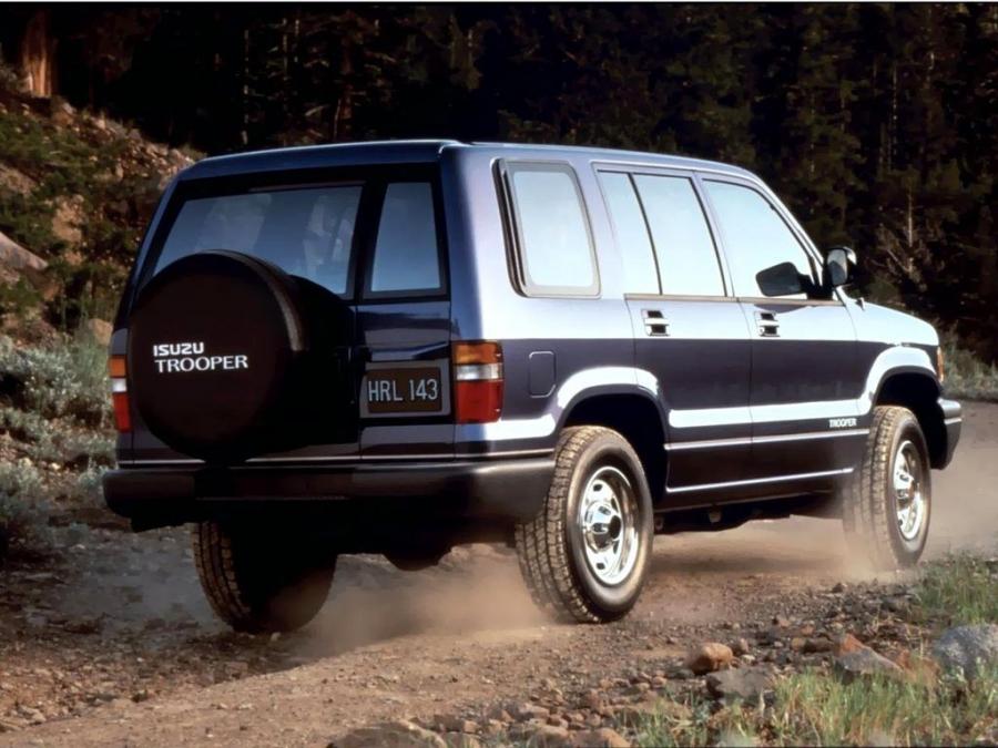  Isuzu Trooper 1992 года  (фото 2 из 2)